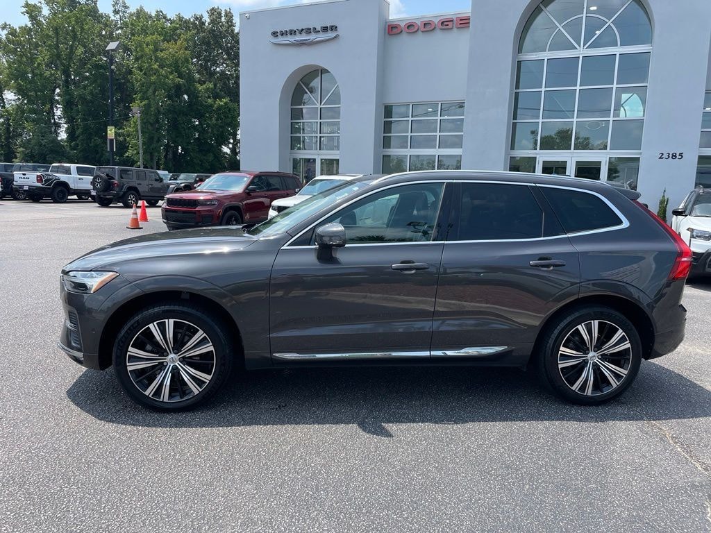 Used 2022 Volvo XC60 B5 Inscription SUV