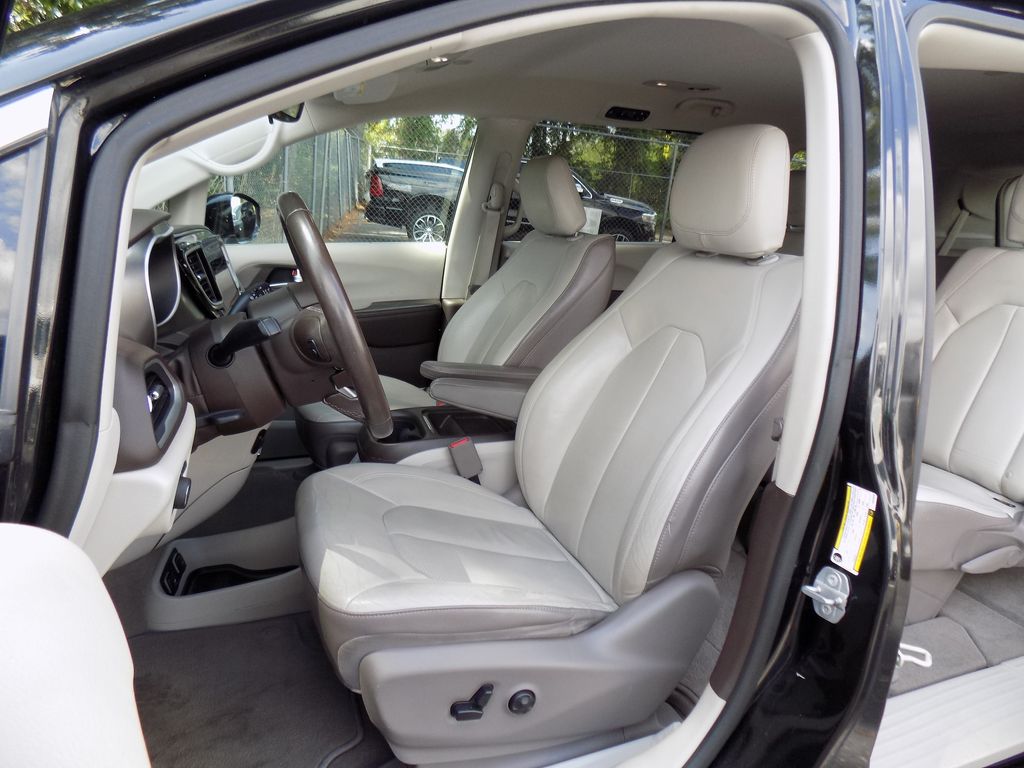 2018 Chrysler Pacifica Touring L - Photo 26