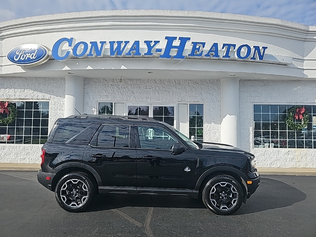 2025 Ford Bronco Sport Outer Banks's photo