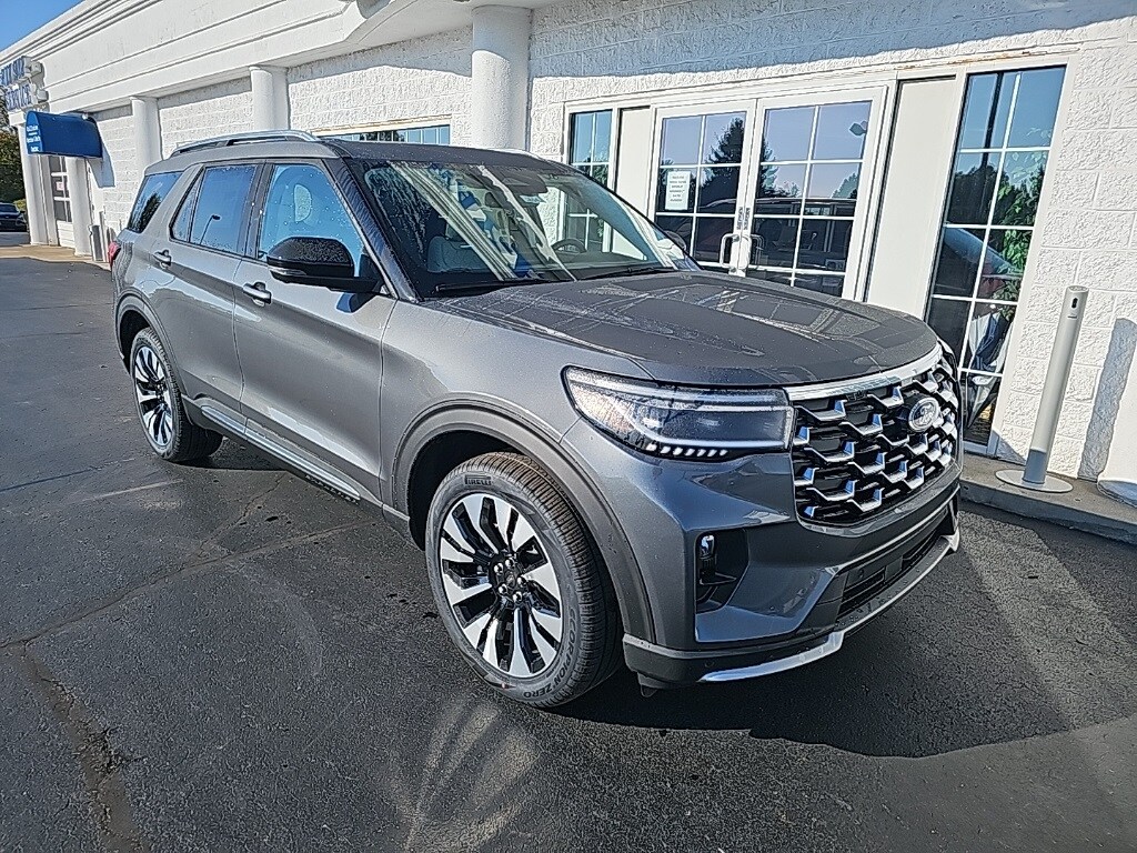 2026 Ford Explorer Platinum photo 2