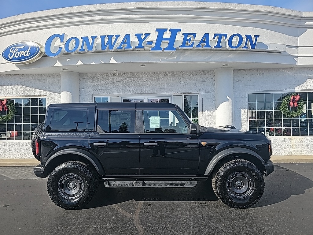 2025 Ford Bronco SUV 