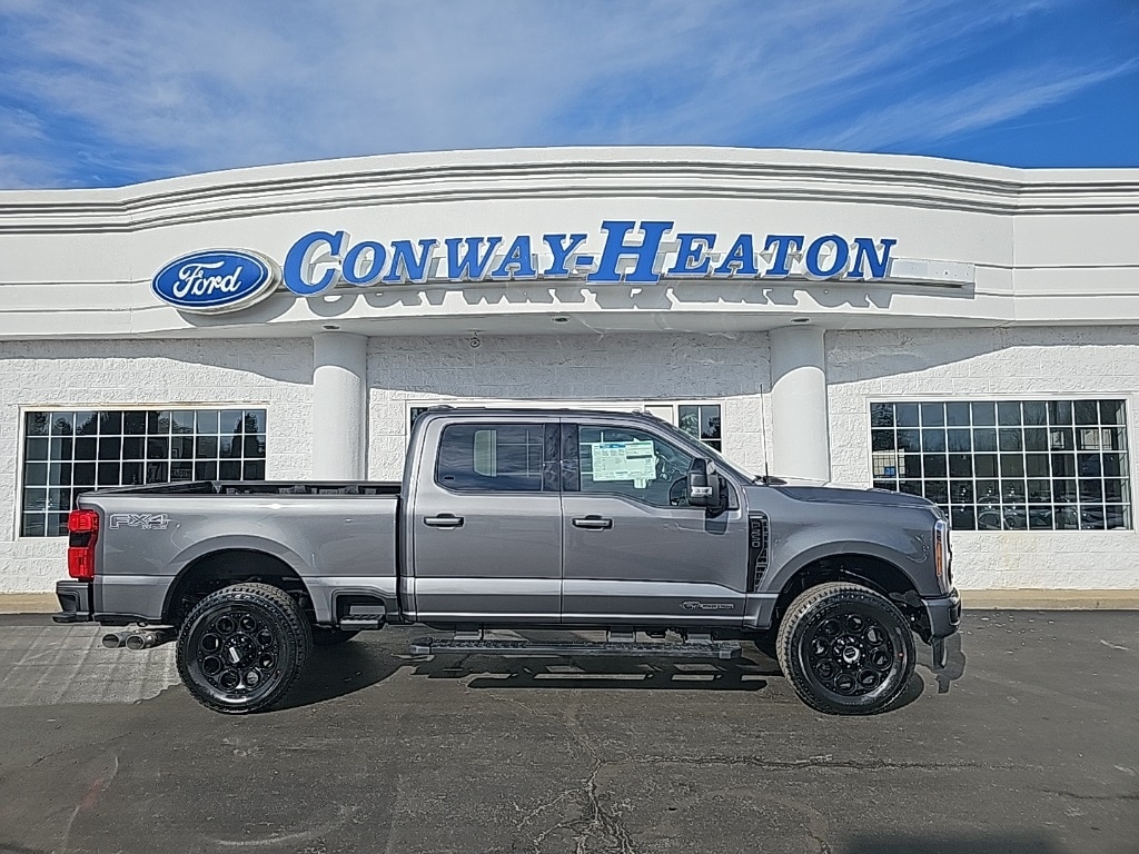 2025 Ford F-250 Truck Crew Cab 