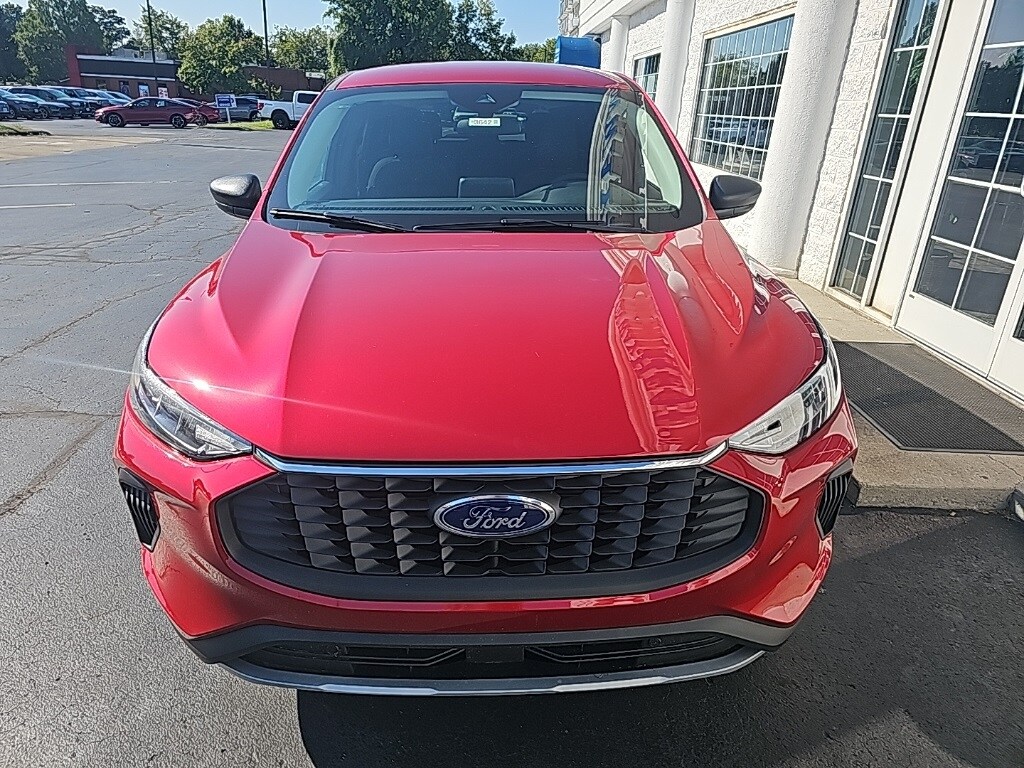 2026 Ford Escape Active photo 2
