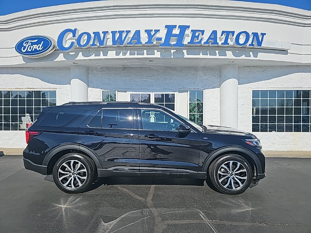 2025 Ford Explorer SUV 