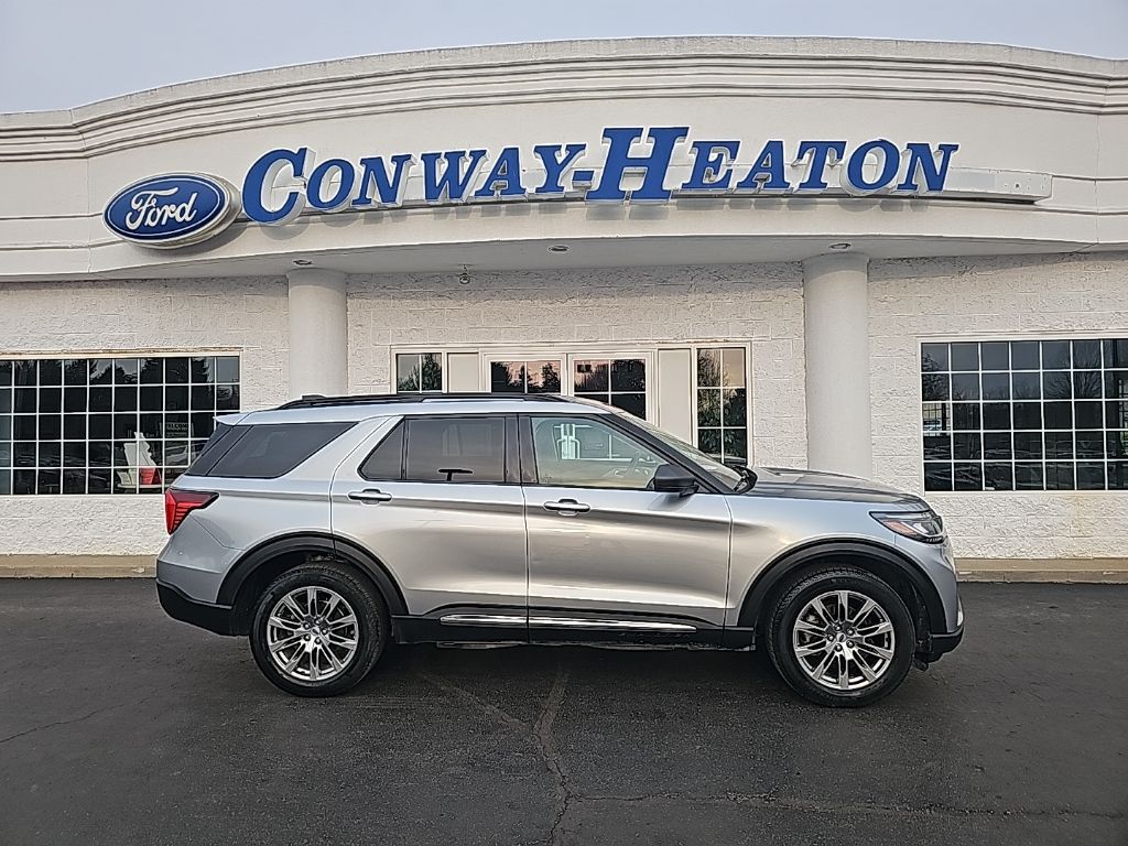 2025 Ford Explorer SUV 