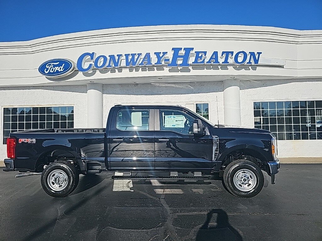 New 2026 Ford F-250 XL Truck Crew Cab