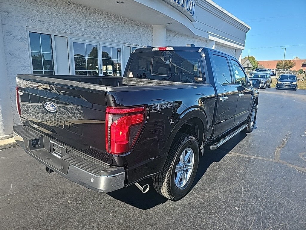 2025 Ford F-150 XLT photo 4