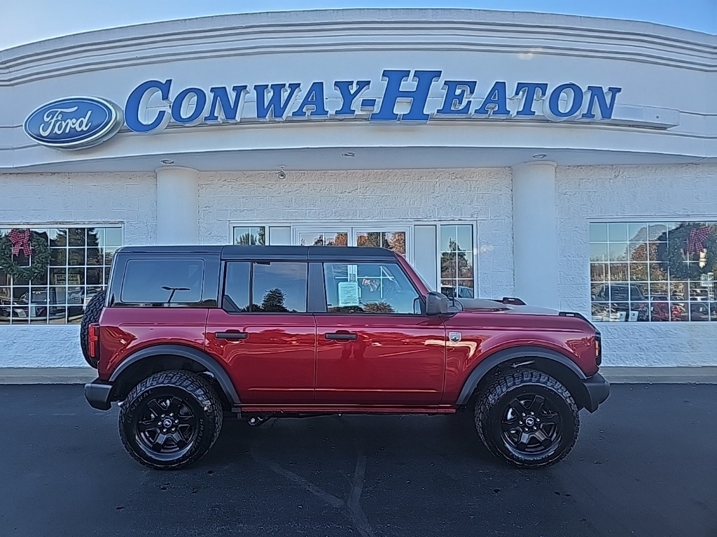 2025 Ford Bronco SUV 