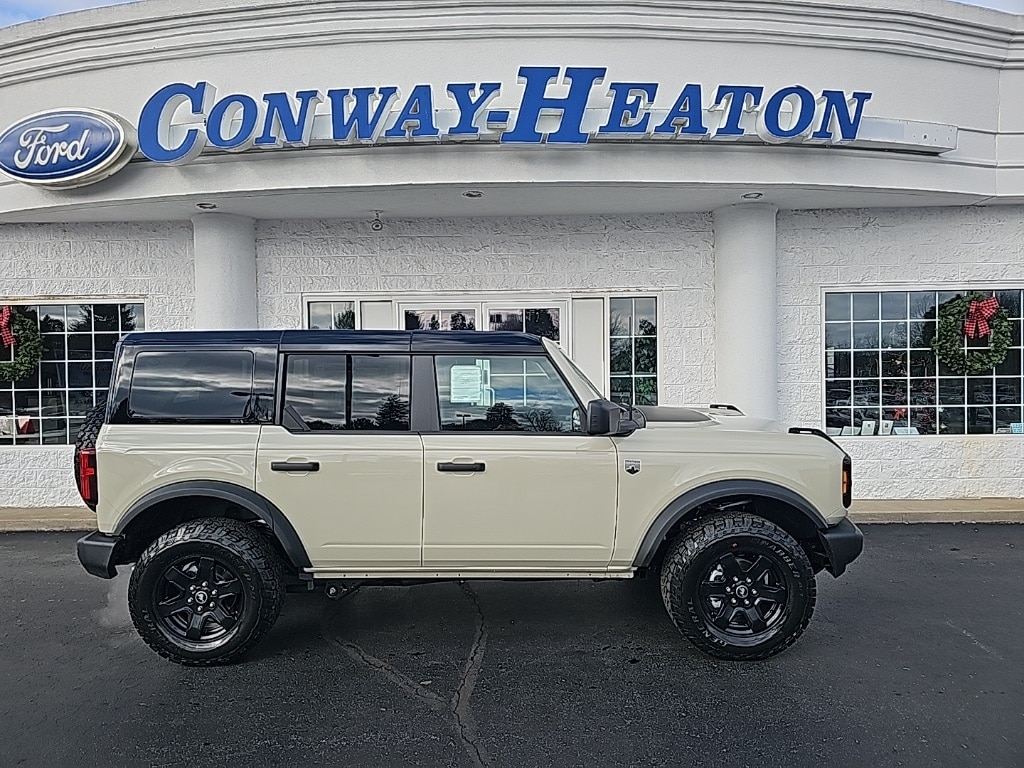 2025 Ford Bronco 4-Door Big Bend's photo