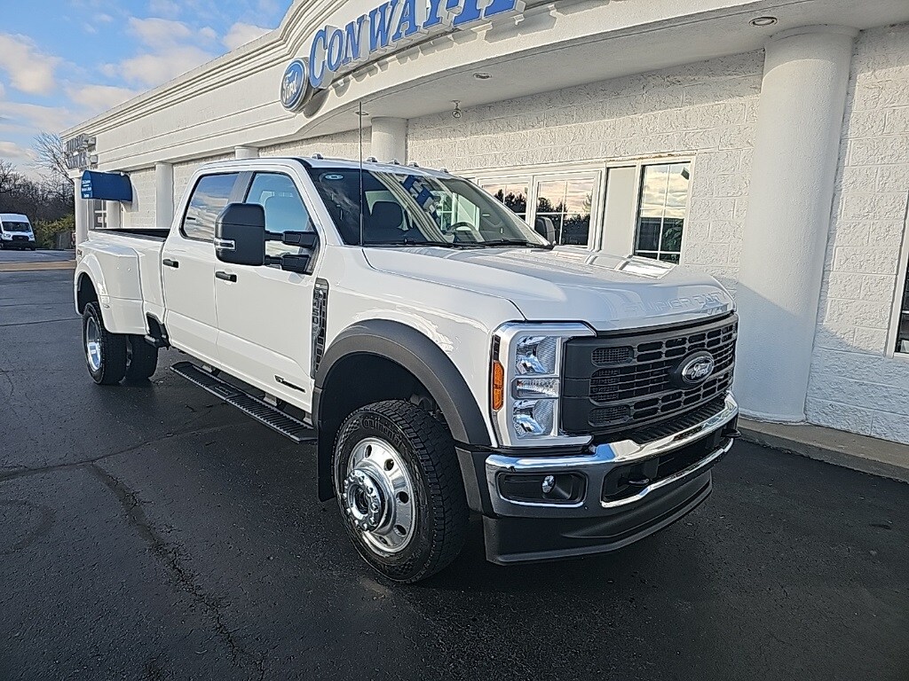 2026 Ford F-450 XL photo 2