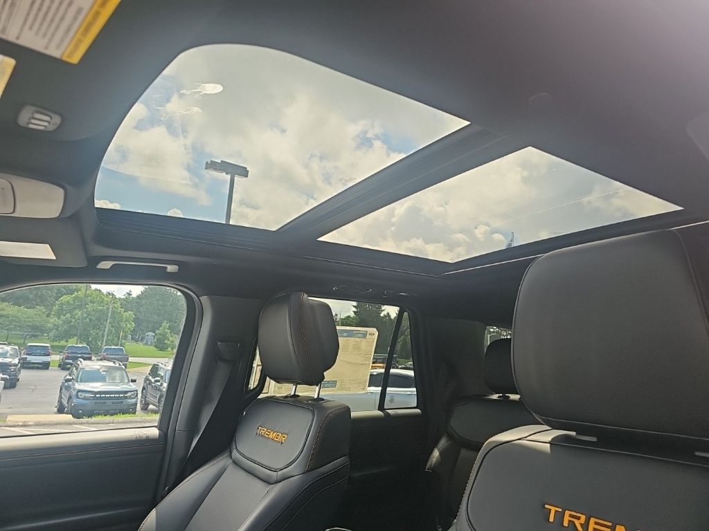 2026 Ford Expedition Tremor - Photo 10