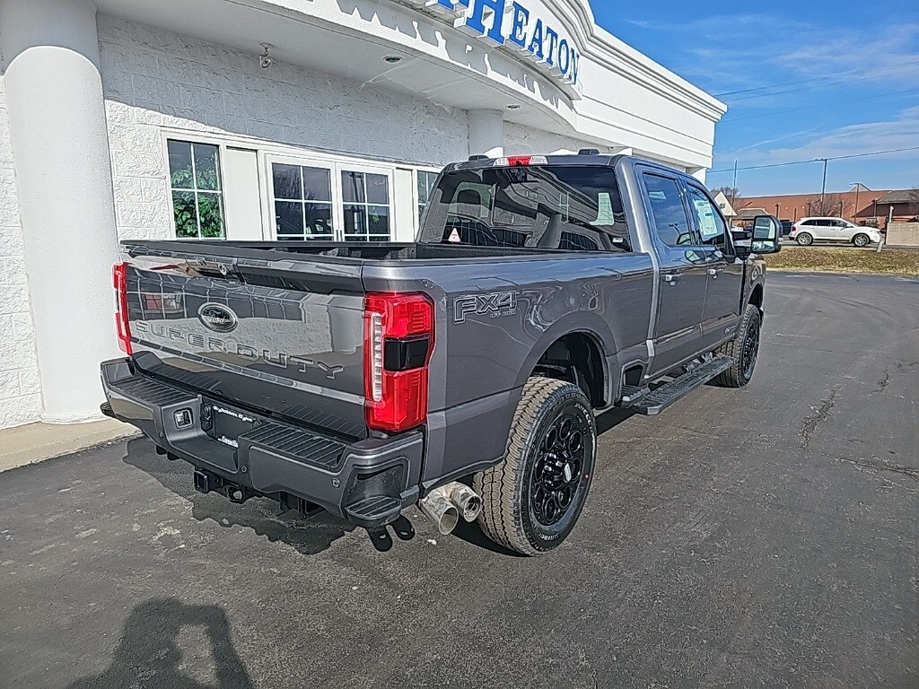 2025 Ford F-250 Lariat photo 4