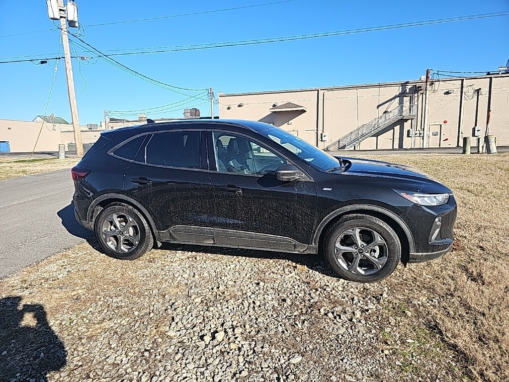 2025 Ford Escape Base's photo