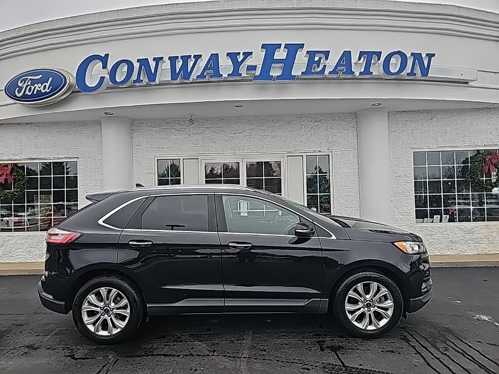 2020 Ford Edge Titanium's photo