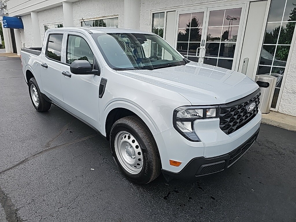 2025 Ford Maverick XL photo 2