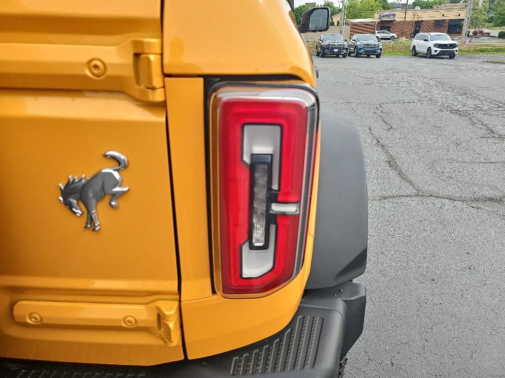 2022 Ford Bronco 4-Door Badlands - Photo 6