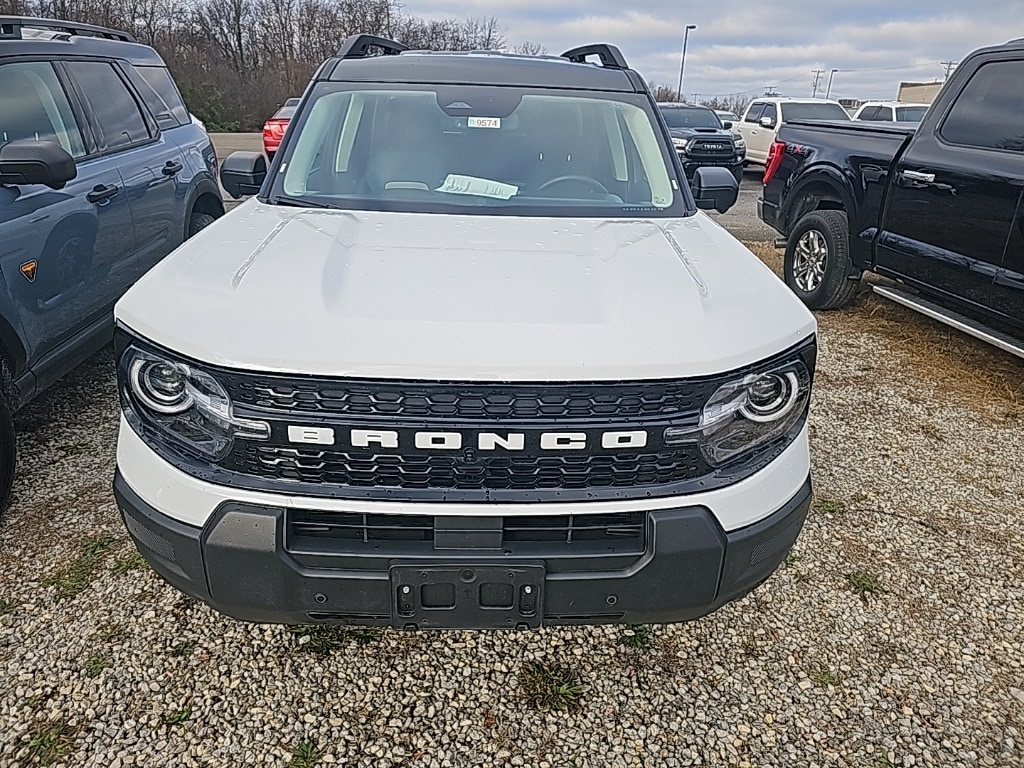 2025 Ford Bronco Sport Outer Banks's photo