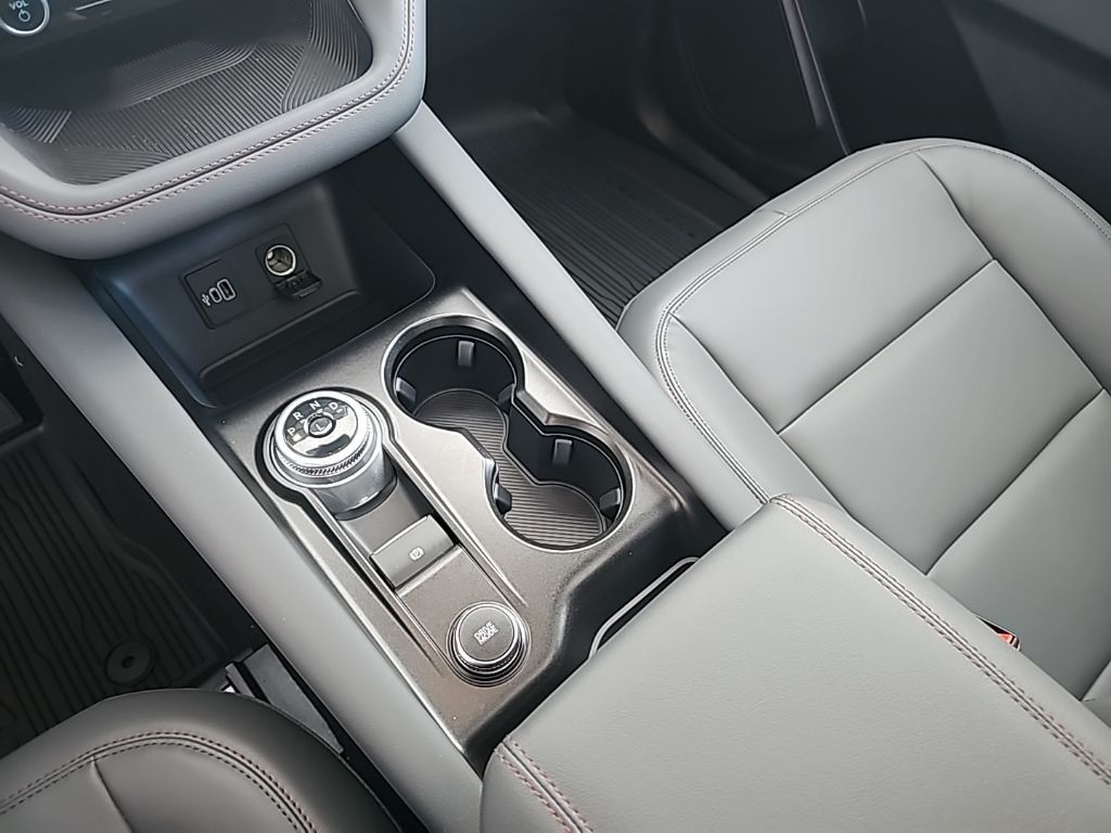 2026 Ford Explorer Active - Photo 20