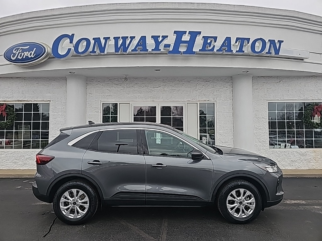 2024 Ford Escape Active's photo