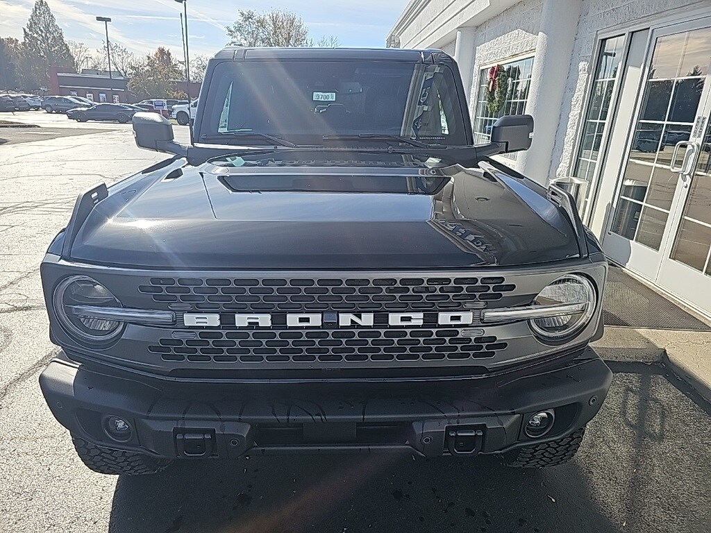 2025 Ford Bronco Badlands photo 3