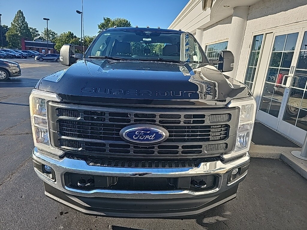 2026 Ford F-250 XL photo 3