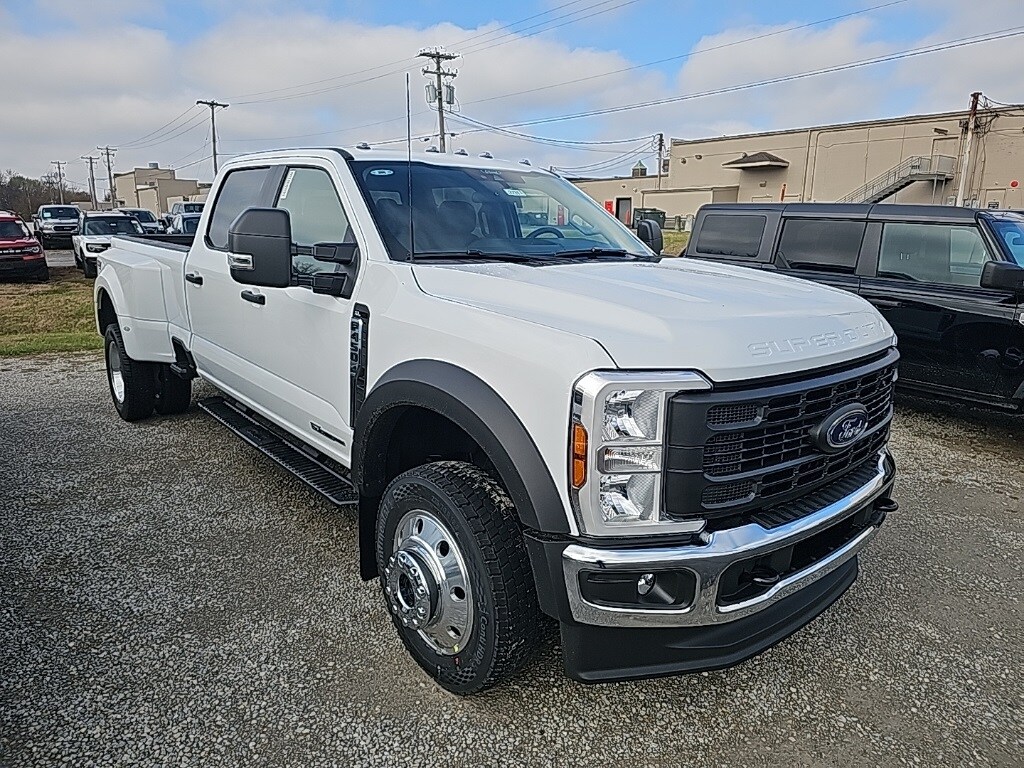 New 2026 Ford F-450 Truck Crew Cab