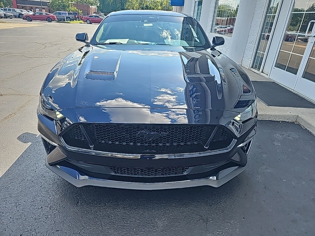 2021 Ford Mustang GT photo 3