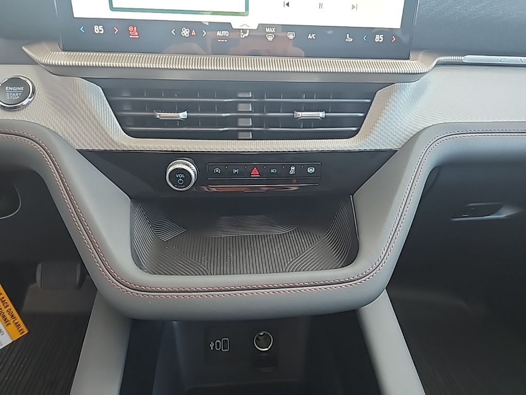 2026 Ford Explorer Active - Photo 19
