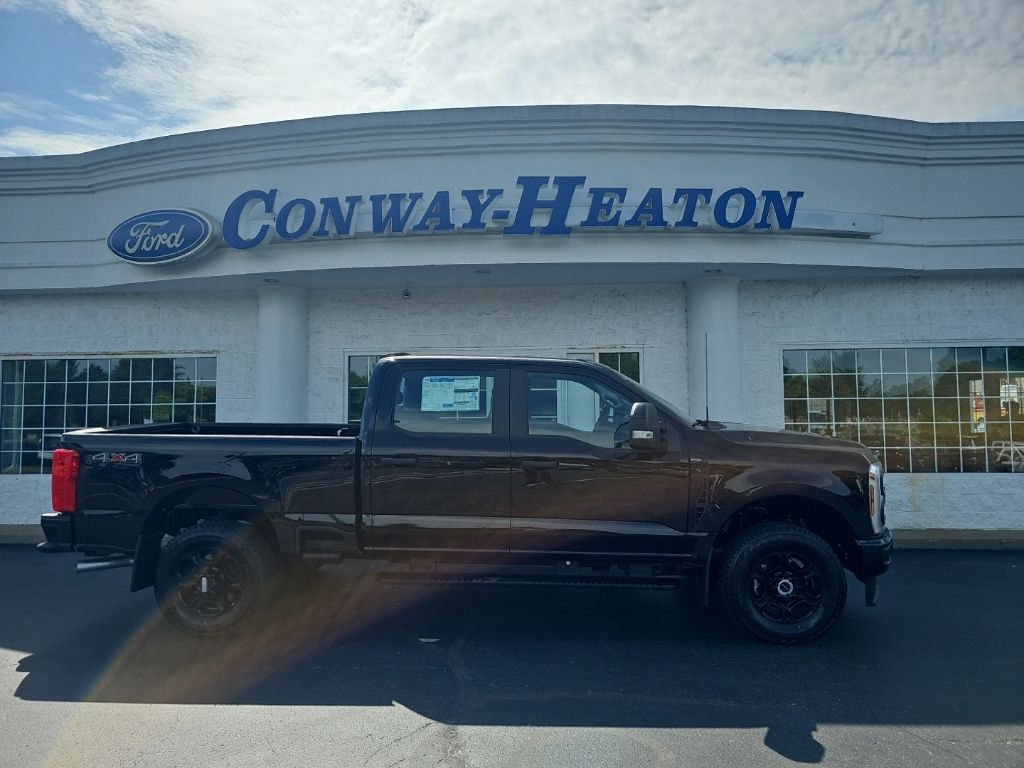 2026 Ford F-250 XL 4x4 Crew Cab 6-3/4' Box's photo
