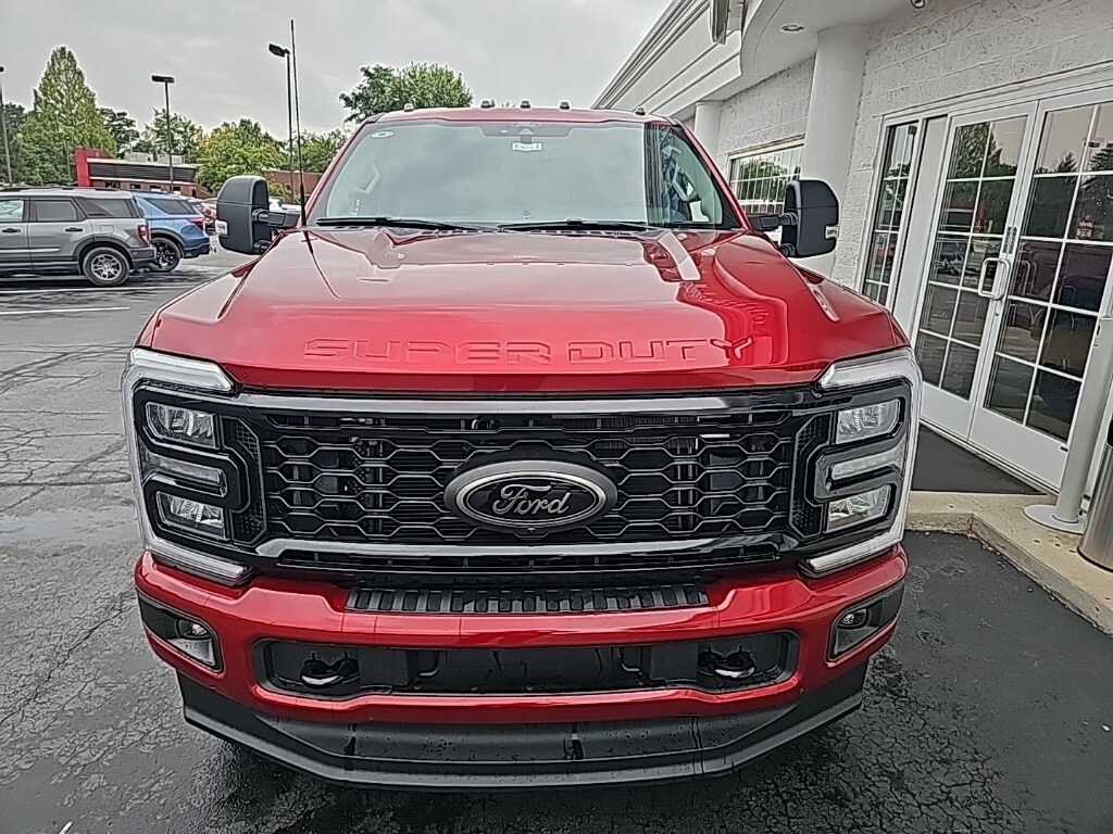 2026 Ford F-250 XLT photo 3