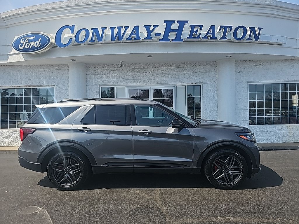 2025 Ford Explorer SUV 