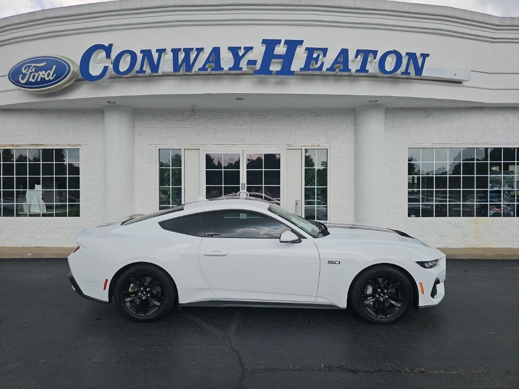 2024 Ford Mustang Coupe 