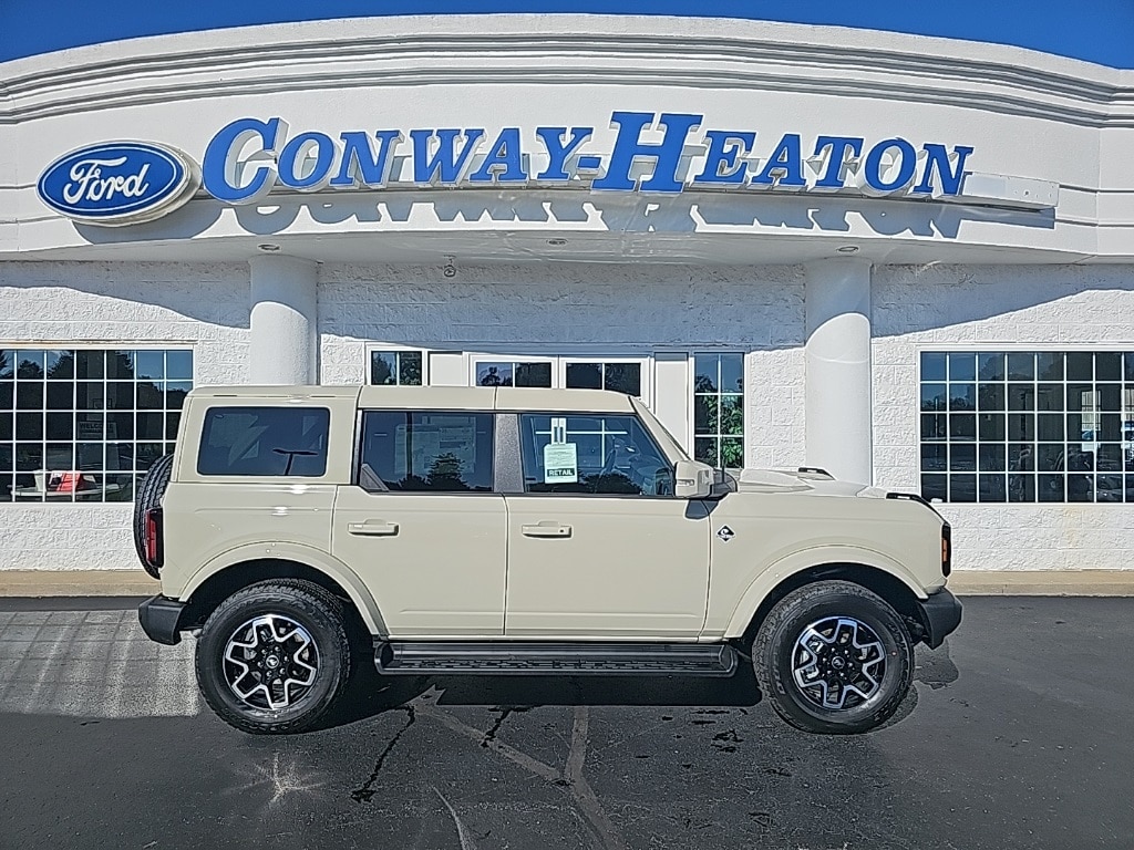 2025 Ford Bronco SUV 