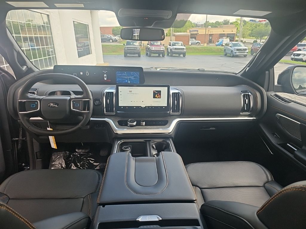 2026 Ford Expedition Tremor - Photo 13
