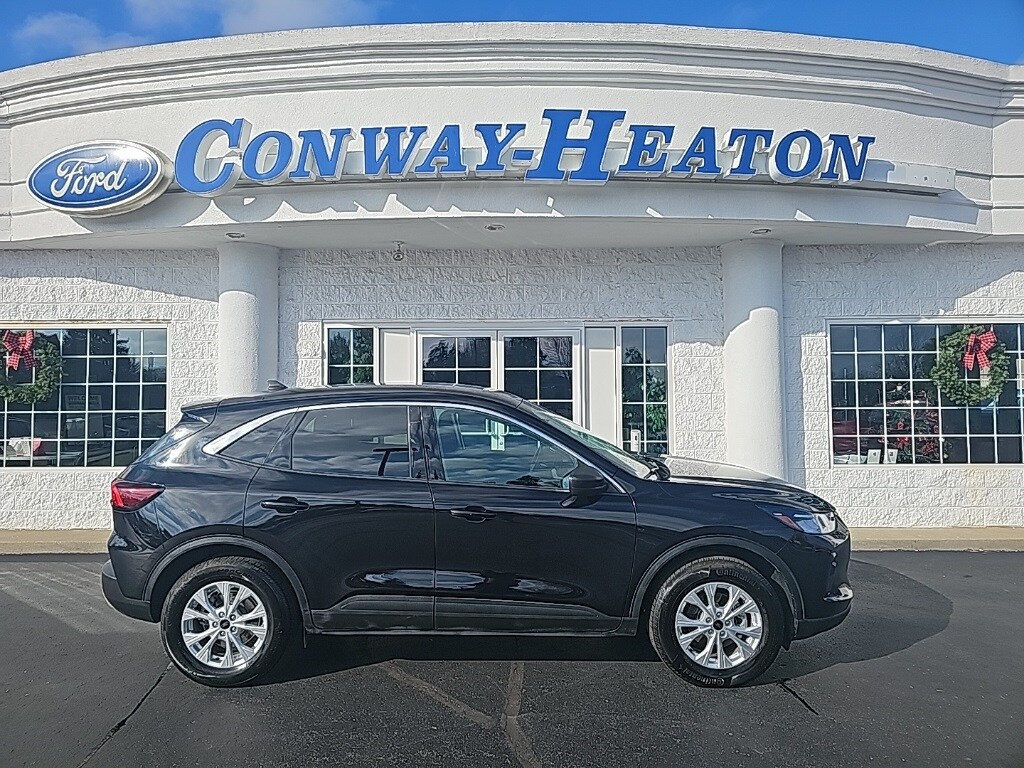 2024 Ford Escape Active's photo