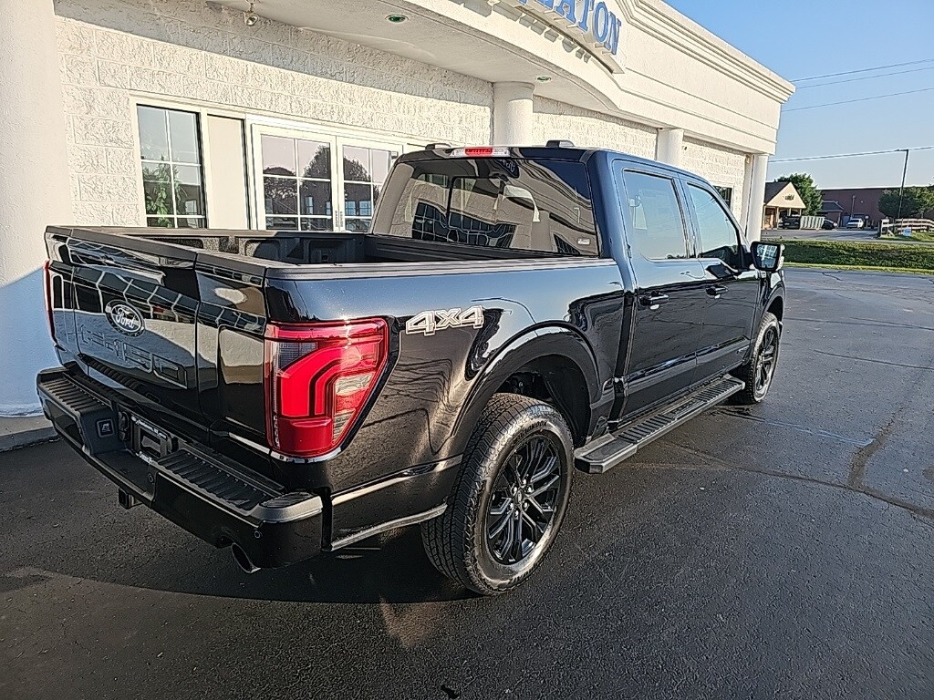 2025 Ford F-150 Lariat photo 3
