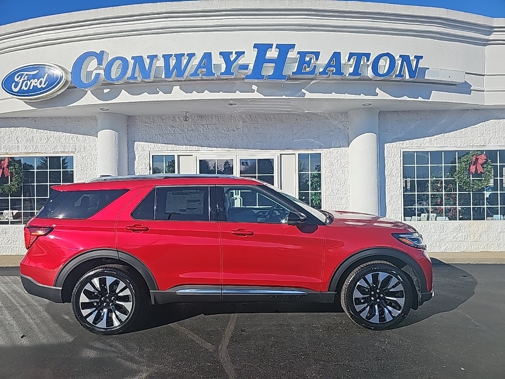 2026 Ford Explorer Platinum's photo