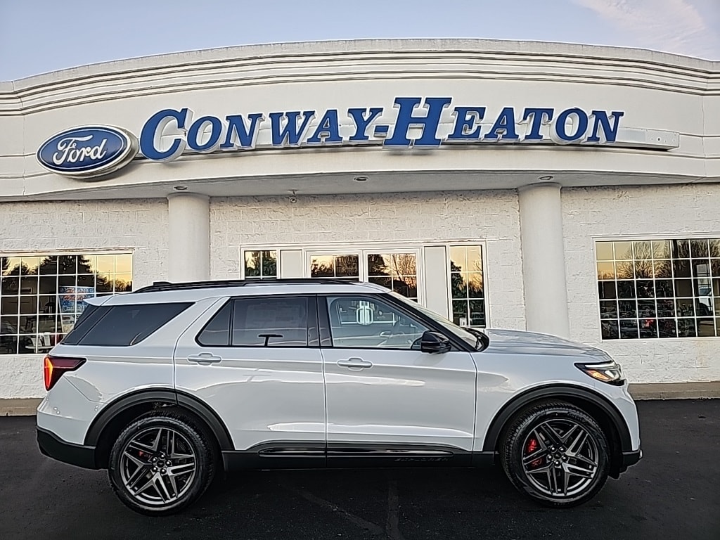 2026 Ford Explorer ST's photo