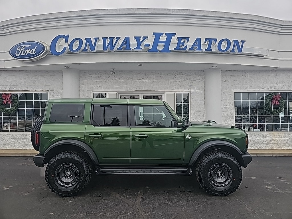 2025 Ford Bronco 4-Door Outer Banks's photo
