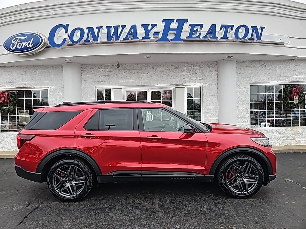 2026 Ford Explorer ST's photo