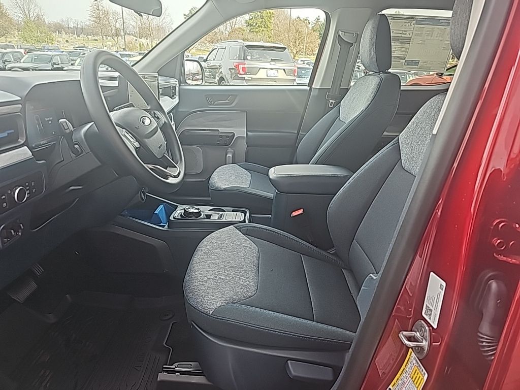 2026 Ford Maverick XLT - Photo 9