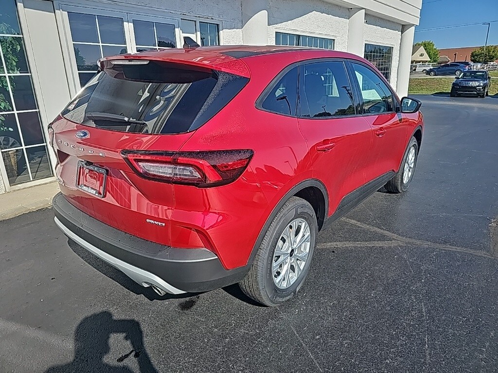 2026 Ford Escape Active photo 3