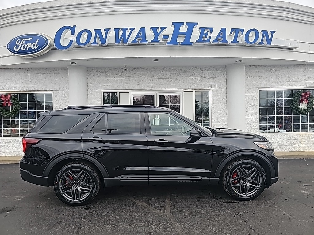 2026 Ford Explorer ST's photo