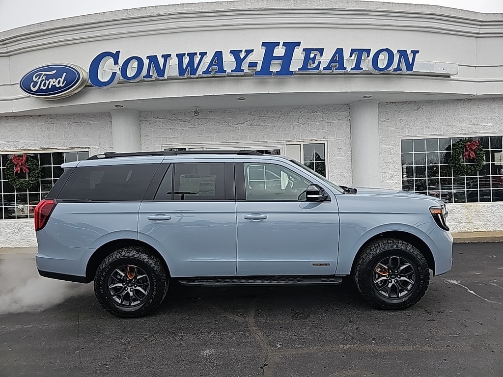 2025 Ford Expedition Tremor's photo