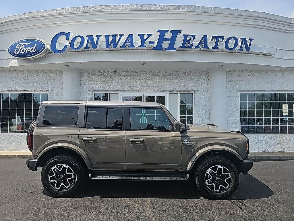 2025 Ford Bronco Outer Banks 4x4's photo