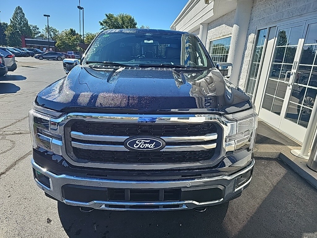 2025 Ford F-150 Lariat photo 2