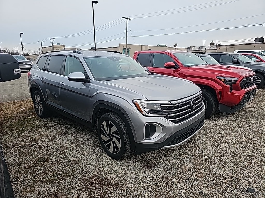 2025 Volkswagen Atlas SE w/Tech's photo