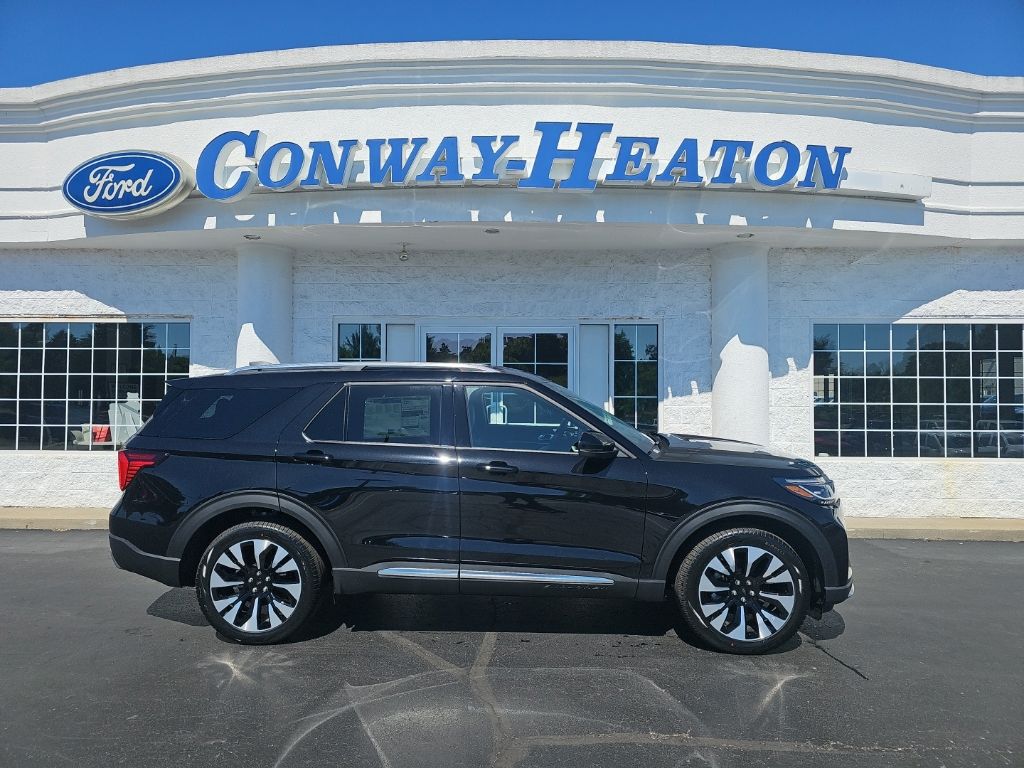 2026 Ford Explorer Platinum 4WD's photo