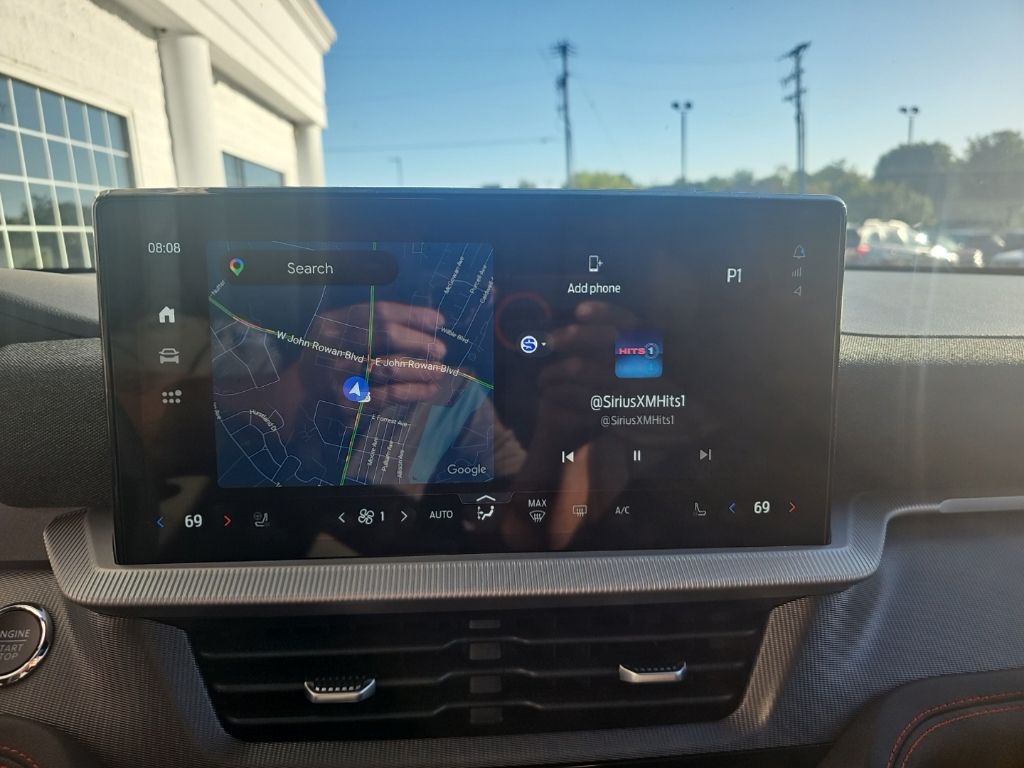 2026 Ford Explorer ST-Line - Photo 16