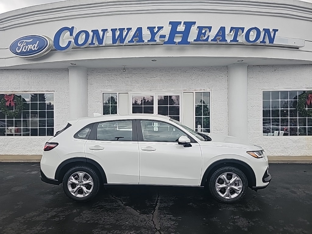 2025 Honda HR-V LX's photo